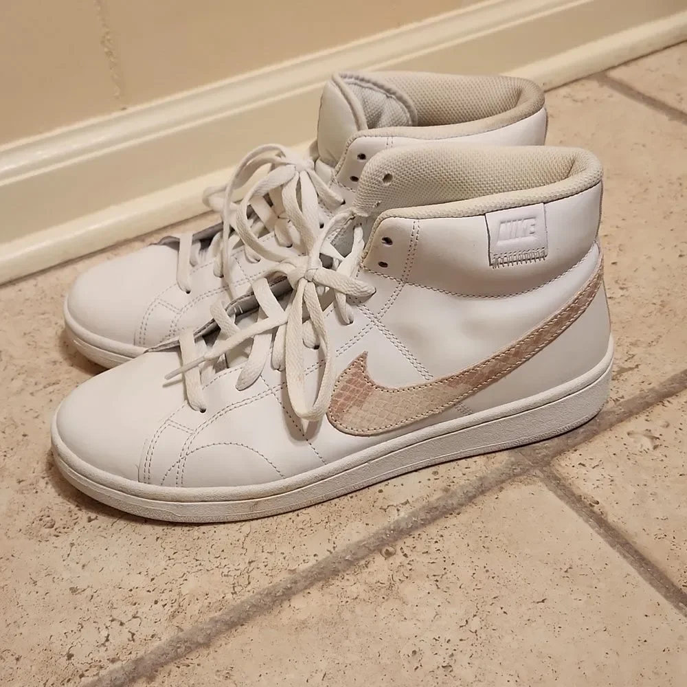 Nike Women's Court Royale 2 Mid White w/ Leather Insignia Size 9